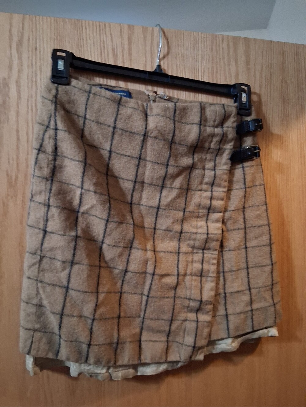 Brooks Brothers  100% wool skirt, preppy  "academia" windowpane plaid or tartan